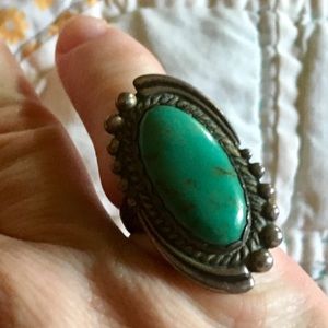 Vintage Native American Green Turquoise Ring.